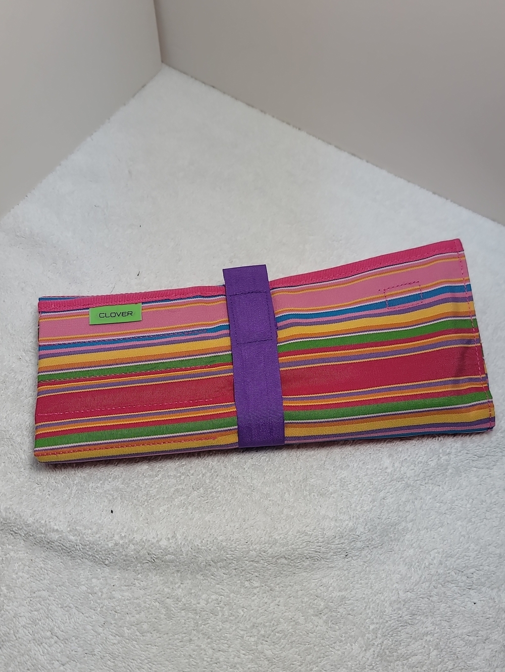 Clover Knitting Needle Case With Needles - EUC